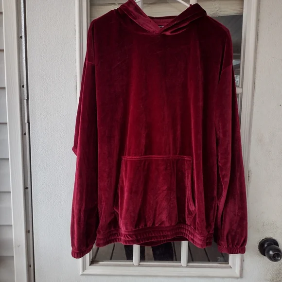 Forever 21 Mens velour/velvet burgundy hoodie size Small - Picture 2 of 9